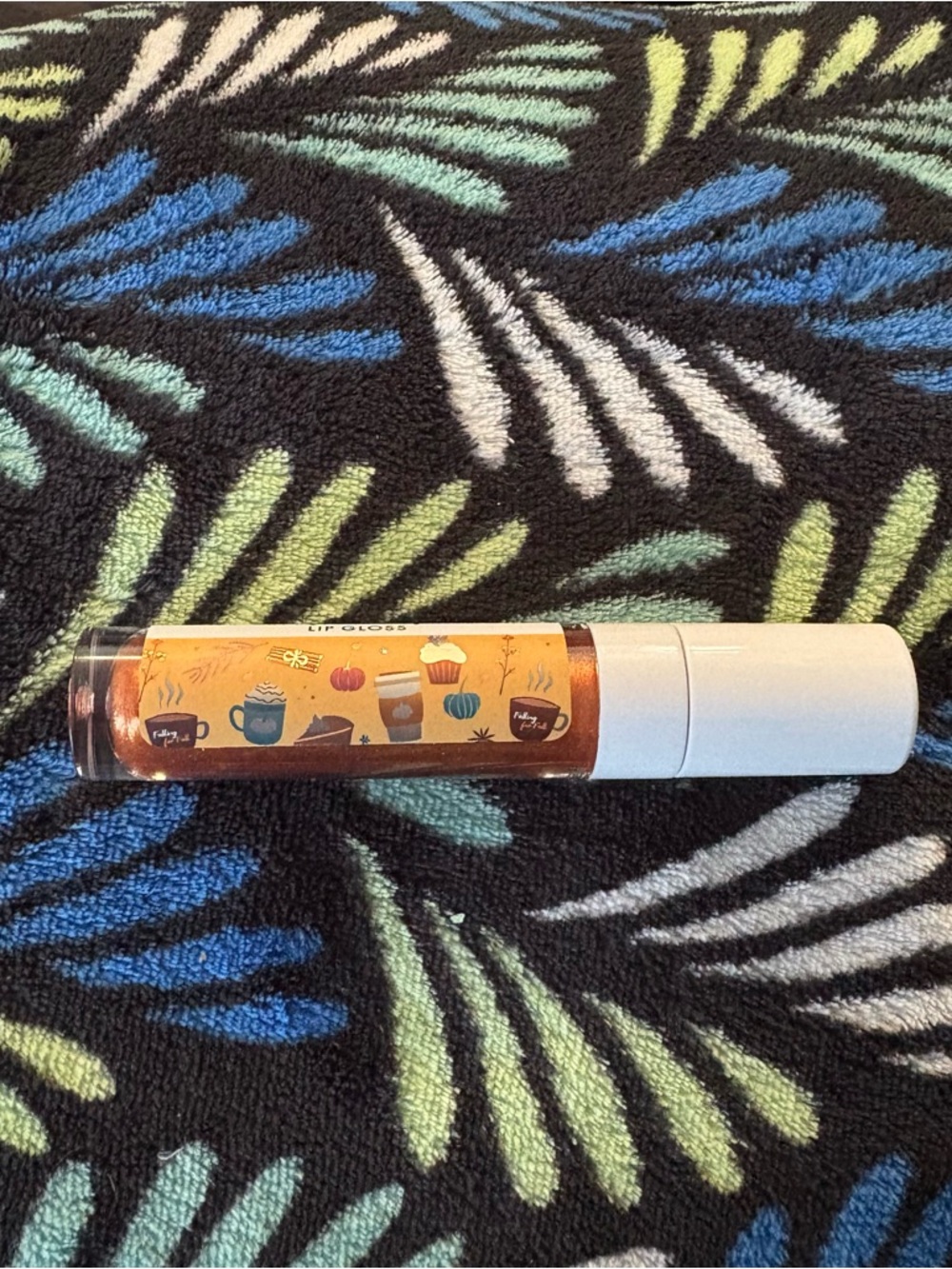 AMNH Aminnah Pumpkin Spice Lip Gloss - Shimmery Copper - Picture 3 of 3